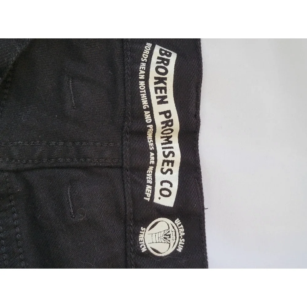 Broken Promises Jeans Men's Size 32 Black Gothic Emo Cobra Rose Ripped Denim Tat